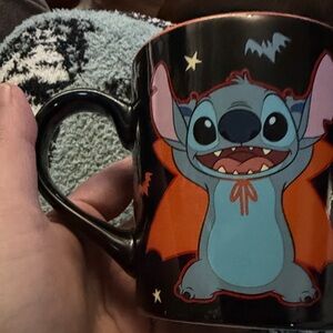 🧡👾 Disney Stitch Halloween Mug – NWT & Superhero Style!